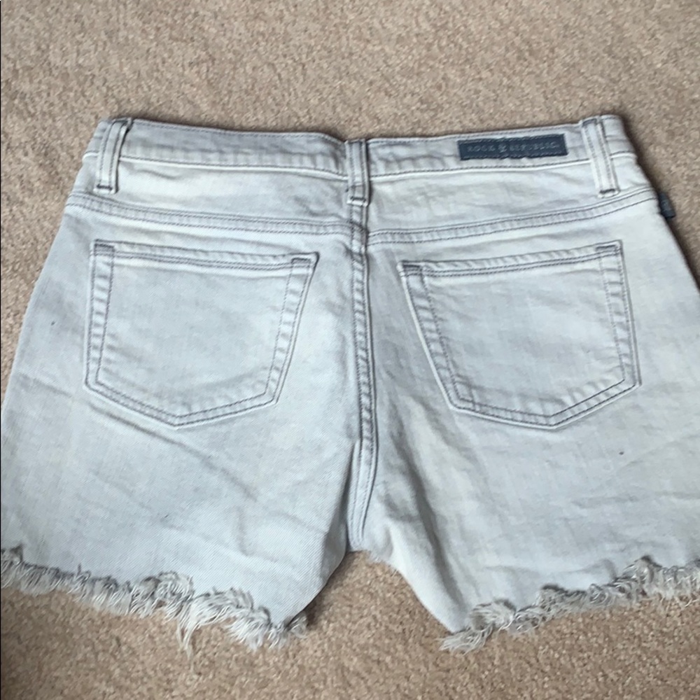 Rock and republic shorts - Picture 3 of 4